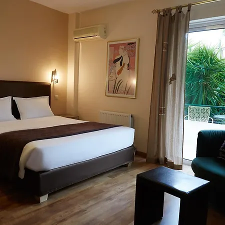 Habitat Aparthotel