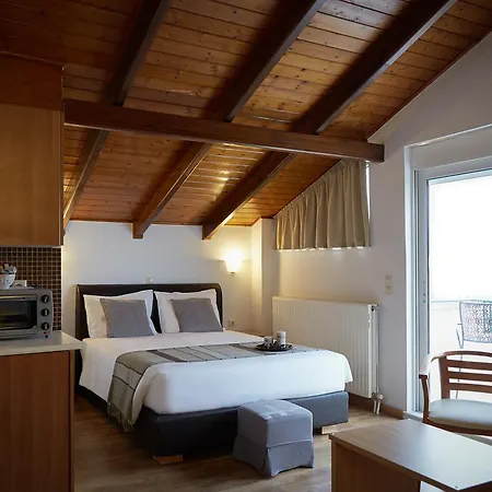 Aparthotel Habitat 2*